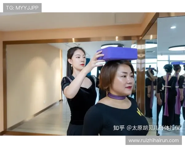 毕业季逆袭!邪修歪招 30 天矫正体态,求职照秒变气质大片(1) 毕业季逆袭!邪修歪招 30 天矫正体态,求职照秒变气质大片(1)